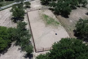 496 Middleton Rd, Spicewood, TX 78669 - Photo 37