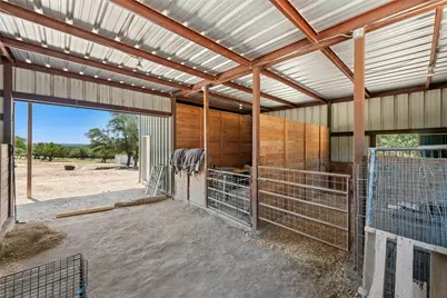 496 Middleton Road, Spicewood, TX 78669 - Photo 29