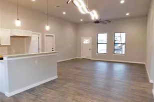 207 Laurel Ln, Spicewood, TX 78669 - Photo 3