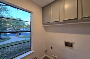 1305 Dobie Dr, Austin, TX 78753 - Photo 15