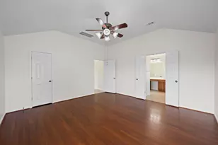 882 Shadow Creek Blvd, Buda, TX 78610 - Photo 15