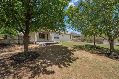 882 Shadow Creek Boulevard, Buda, TX 78610 - Photo 27