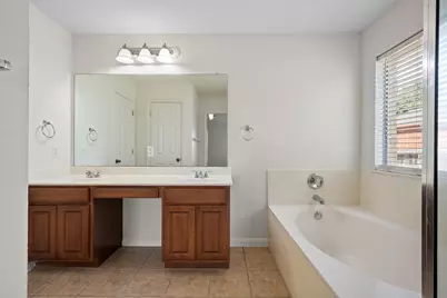 882 Shadow Creek Boulevard, Buda, TX 78610 - Photo 17