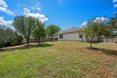 882 Shadow Creek Boulevard, Buda, TX 78610 - Photo 29