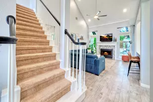 3002 Barton Point Cir, Austin, TX 78733 - Photo 7