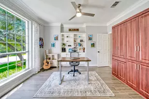 3002 Barton Point Cir, Austin, TX 78733 - Photo 3