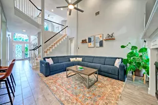 3002 Barton Point Cir, Austin, TX 78733 - Photo 9