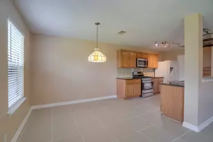 918 Estate Dr, Hutto, TX 78634 - Photo 5