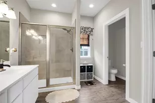 617 W Sheldon Ave, Thrall, TX 76578 - Photo 23