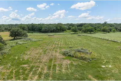 2005 W Grand Avenue, Yoakum, TX 77995 - Photo 19