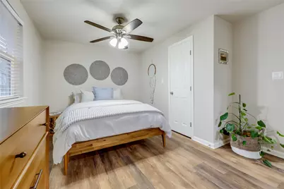 18418 Lakeland Drive, Lago Vista, TX 78645 - Photo 17