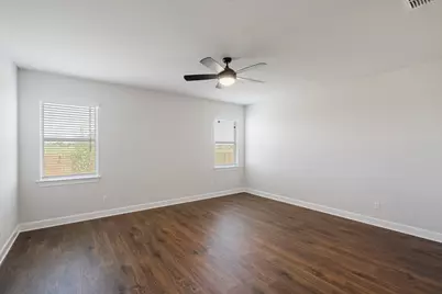 517 West Luna Blue Lane, Jarrell, TX 76537 - Photo 5