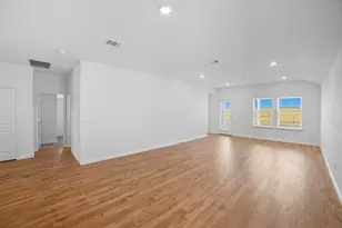 445 Mustang Lk Cir, Buda, TX 78610 - Photo 9