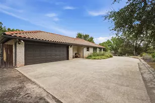 105 Tallstar Dr, Lakeway, TX 78734 - Photo 31