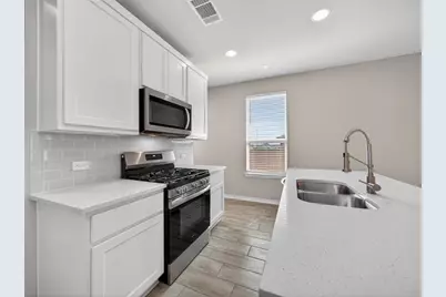 521 Rearing Mare Pass, Georgetown, TX 78626 - Photo 11