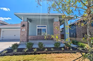 158 Gresham, Kyle, TX 78640 - Photo 3