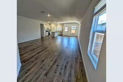 158 Gresham, Kyle, TX 78640 - Photo 7