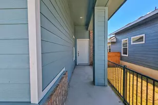 158 Gresham, Kyle, TX 78640 - Photo 5