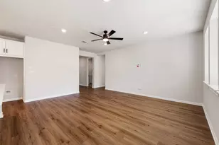 11409 Lago Leon St, Manor, TX 78653 - Photo 17