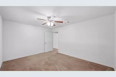 369 Young School House Road, Smithville, TX 78957 - Photo 17