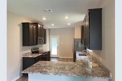 509 Congress Way, Liberty Hill, TX 78642 - Photo 9