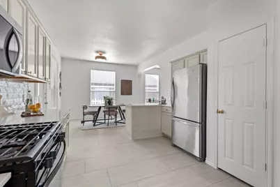 684 Hogan, Kyle, TX 78640 - Photo 9