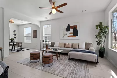 684 Hogan, Kyle, TX 78640 - Photo 5