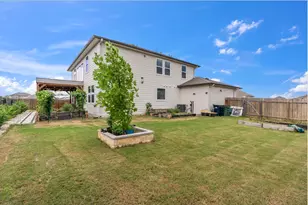 223 Balsam St, Hutto, TX 78634 - Photo 33
