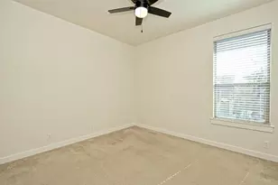 2101 Rivers Edge Way, Austin, TX 78741 - Photo 33