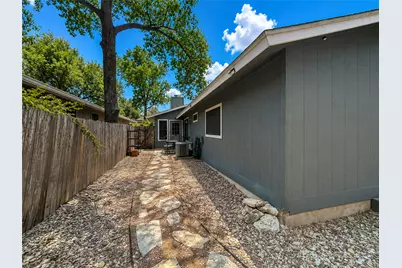 5712 Shreveport Drive, Austin, TX 78727 - Photo 5