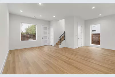 102 W Fawnridge Drive, Austin, TX 78753 - Photo 13