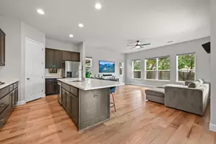 8813 Jodie Ln, Austin, TX 78748 - Photo 13