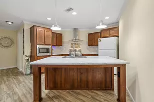 418 Lenora Dr, Taylor, TX 76574 - Photo 5