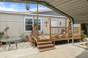 418 Lenora Dr, Taylor, TX 76574 - Photo 3
