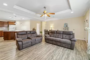 418 Lenora Dr, Taylor, TX 76574 - Photo 9
