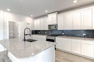 111 Nandina Path, Bastrop, TX 78602 - Photo 5