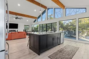 23535 Lakeside Dr, Marble Falls, TX 78654 - Photo 11