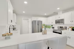 131 Meadow Valley Loop, Jarrell, TX 76537 - Photo 7