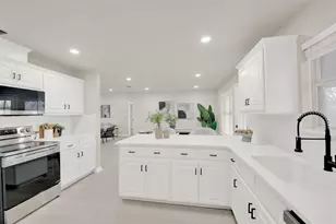 131 Meadow Valley Loop, Jarrell, TX 76537 - Photo 9