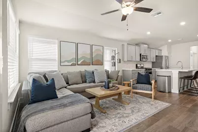 6209 Dumfries Lane, Austin, TX 78744 - Photo 11