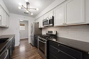 11010 Prairie Dove Cir, Austin, TX 78758 - Photo 9