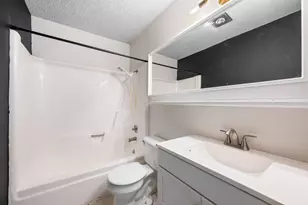 11010 Prairie Dove Cir, Austin, TX 78758 - Photo 15