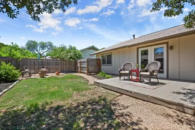 2520 Baxter Drive, Austin, TX 78745 - Photo 23