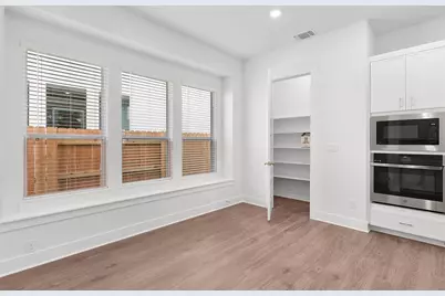 205 West Faulkner Street, Liberty Hill, TX 78642 - Photo 11