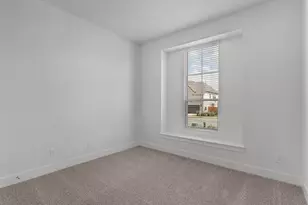 205 W Faulkner St, Liberty Hill, TX 78642 - Photo 5