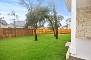 132 Lily Pad Ln, Kyle, TX 78640 - Photo 17