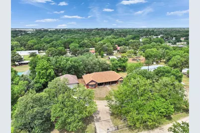 725 Green Valley Drive NE, Bastrop, TX 78602 - Photo 29