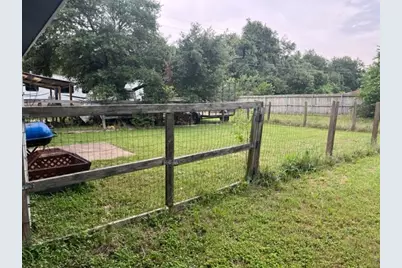 201 W Goforth Road, Buda, TX 78610 - Photo 11