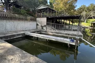 525 & 527 County Road 136A Rd, Kingsland, TX 78639 - Photo 7