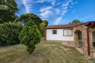 1909 Heathwood Cir, Round Rock, TX 78664 - Photo 9